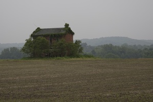 313-8839 Hwy 79 - Brick House on the way to Hannibal